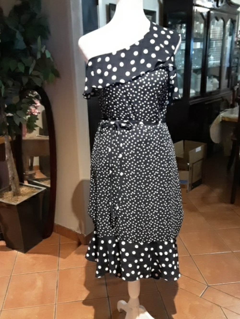 One-Shoulder Black Polka Dot Midi Dress
